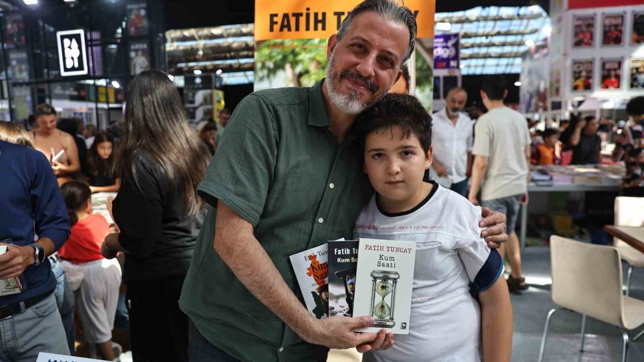 Kitap tutkunları Antalya Kitap Fuarı’nda buluşmaya devam ediyor