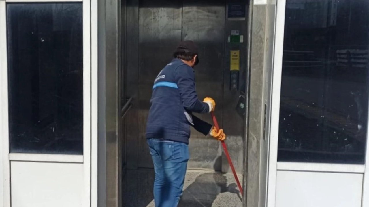 Kocaeli'de üst geçitlere hijyen dokunuşu