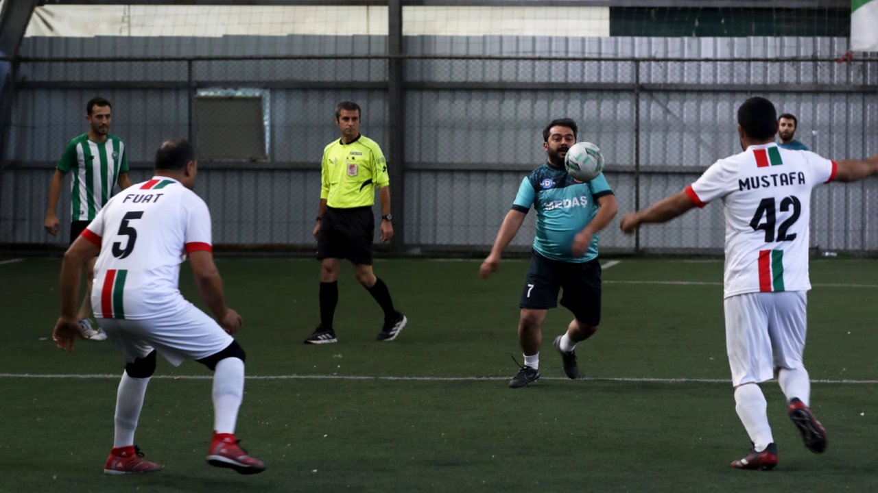 Konya Karatay'da ‘Birimler Arası Futbol Turnuvası’ başladı