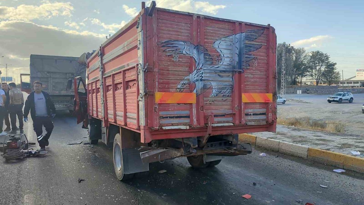 Konya’da zincirleme trafik kazası: 2 yaralı