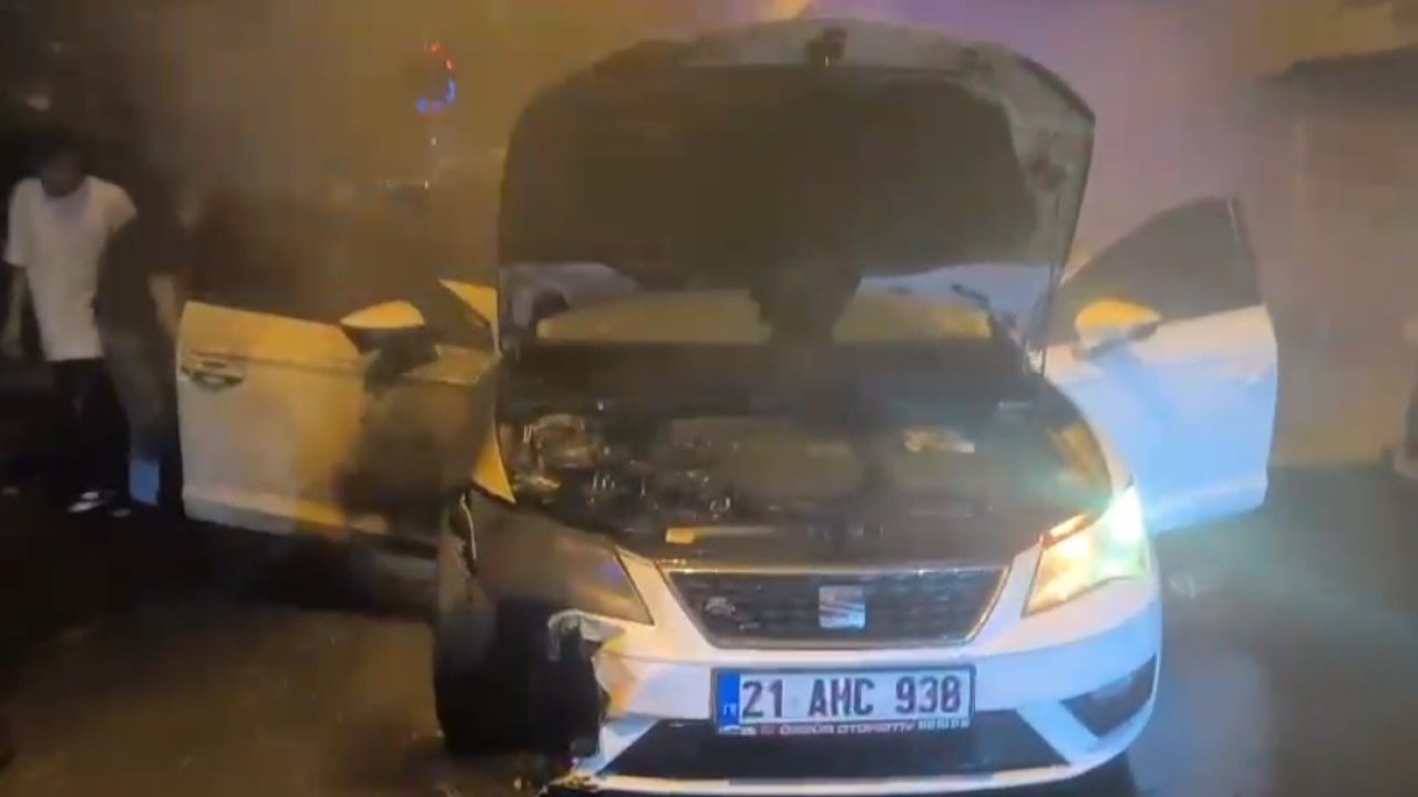 Kurtalan’da seyir halindeki araç alev aldı