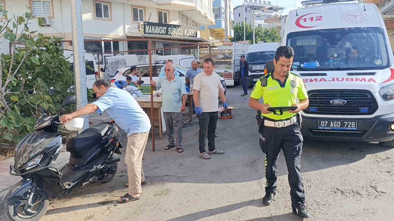 Manavgat’ta devrilen motosikletin sürücüsü yaralandı