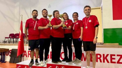 MEAH’tan masa tenisinde çifte başarı