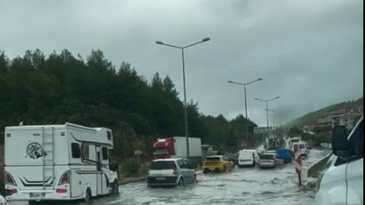Menteşe’de sağanak yağış hayatı olumsuz etkiledi