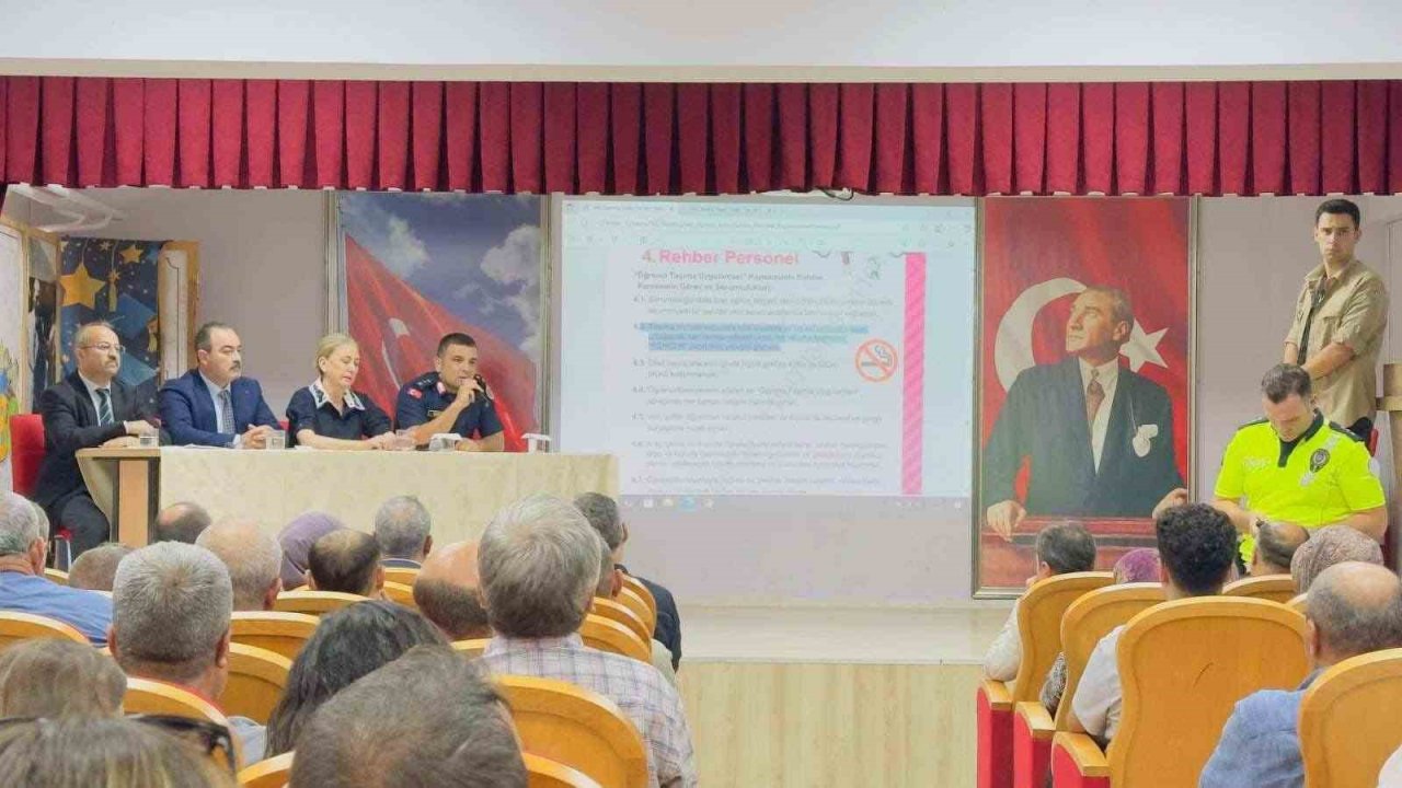 Nazilli’de okul servisi şoförleri ve rehber personele trafik eğitimi