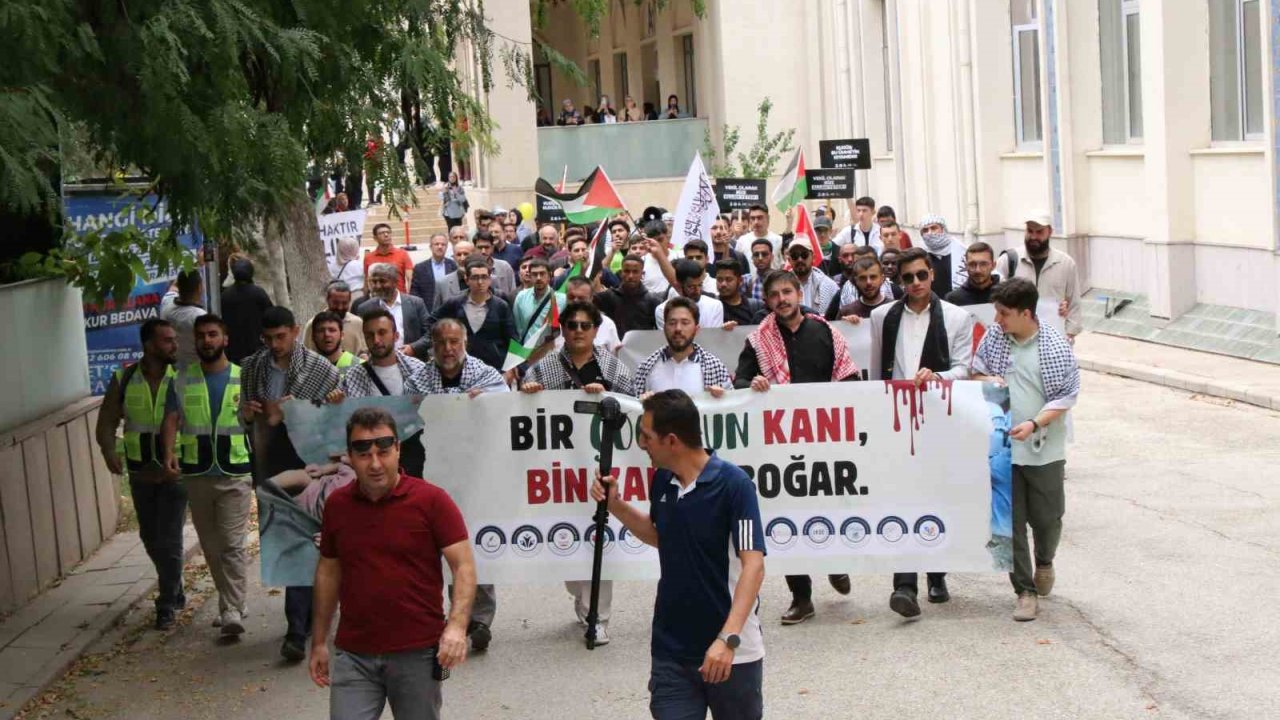 NEÜ öğrencileri, Gazze için tek yürek oldu