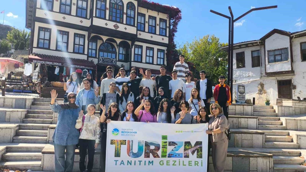 Öğrenciler şehrin tarihi ve doğal güzelliklerini keşfetti