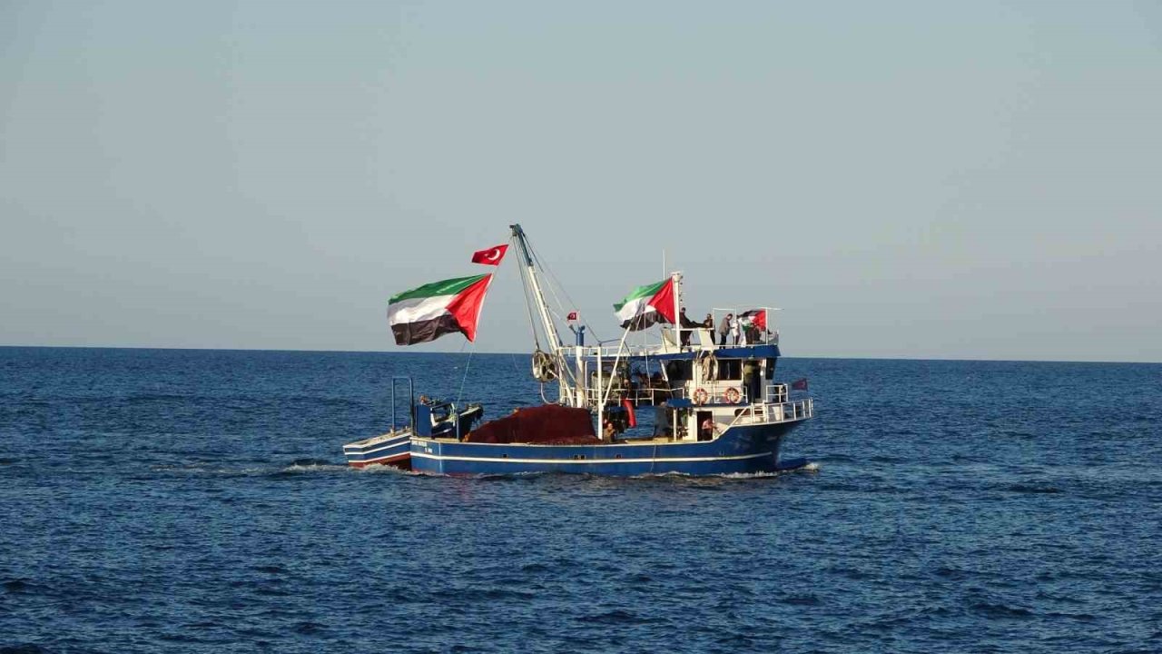 Ordu’da ‘Sumud Filosu’na denizden ve karadan destek