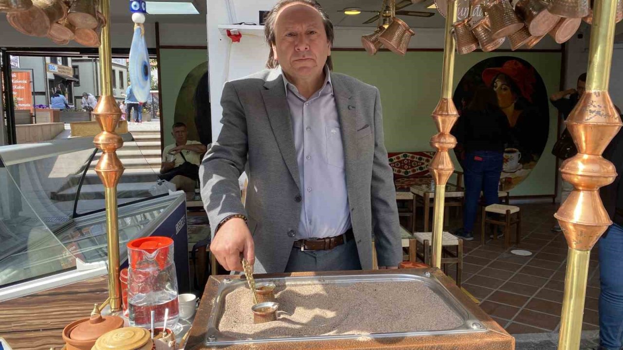 Osmanlı’dan günümüze kadar uzanan kumda kahveye yoğun ilgi
