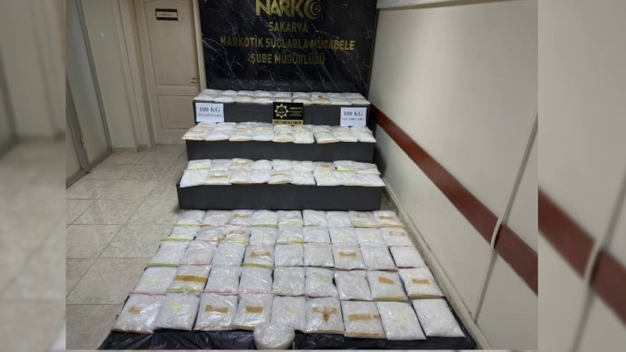 Otoyolda tarihi operasyon: 100 kilo uyuşturucu cipin bagajında bulundu