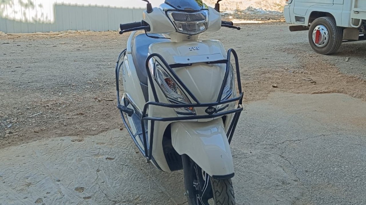 Park halindeki motosiklet çalındı