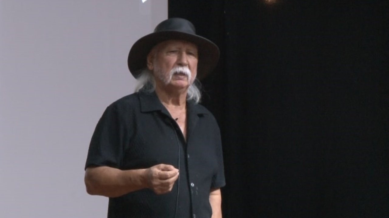 Prof. Dr. Üşümezsoy: "7.8’lik deprem için 400 km gerekir, Marmara Denizi ise 150 km"