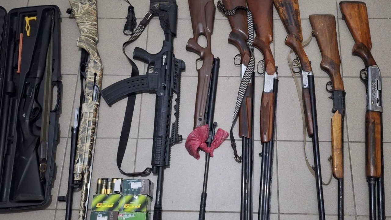 Projektörle tavşan avına jandarmadan operasyon