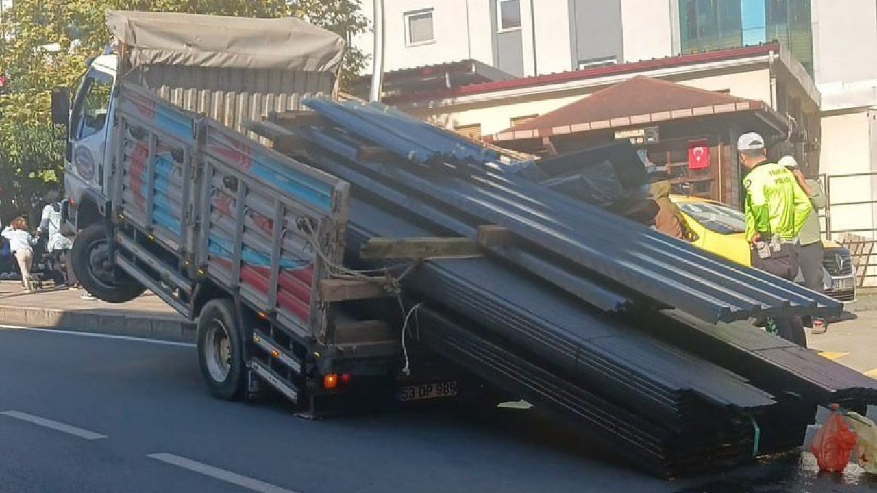 Rize’de seyir halindeki kamyon şaha kalktı