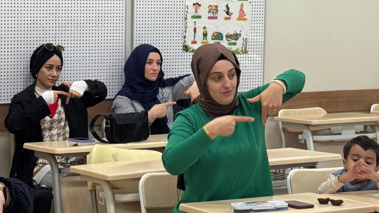Sakarya SGM’de işaret dili kurslarına yoğun ilgi