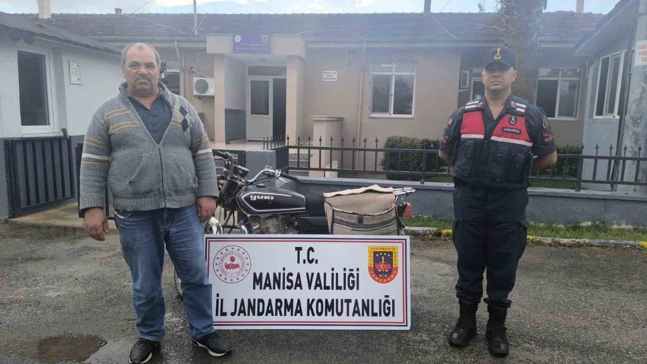 Salihli’de plakasız motosiklet çalıntı çıktı