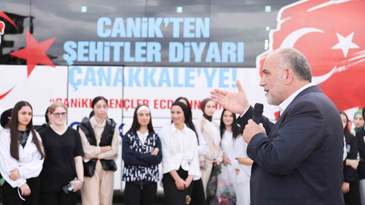 Sandıkçı: &quot;Öğrencilerimizin tamamına burs desteği sağlıyoruz&quot;