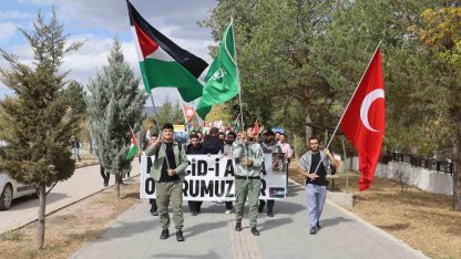 SCÜ öğrencileri Gazze için yürüdü