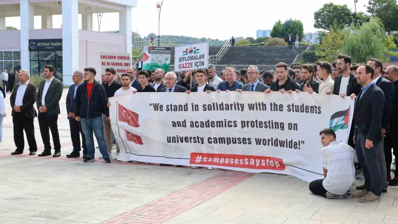 Sinop’ta üniversite öğrencilerinden Gazze’ye destek