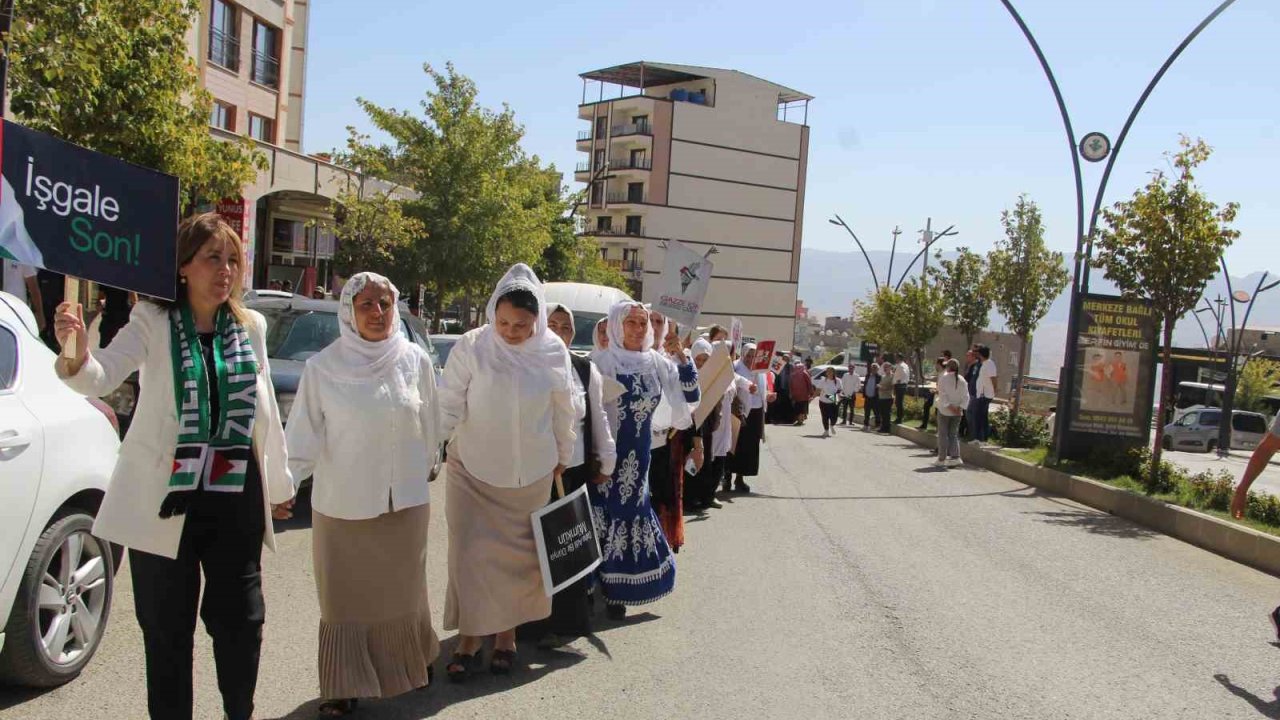 Şırnaklı kadınlardan Filistin için &quot;Sessiz Çığlık&quot; yürüyüşü