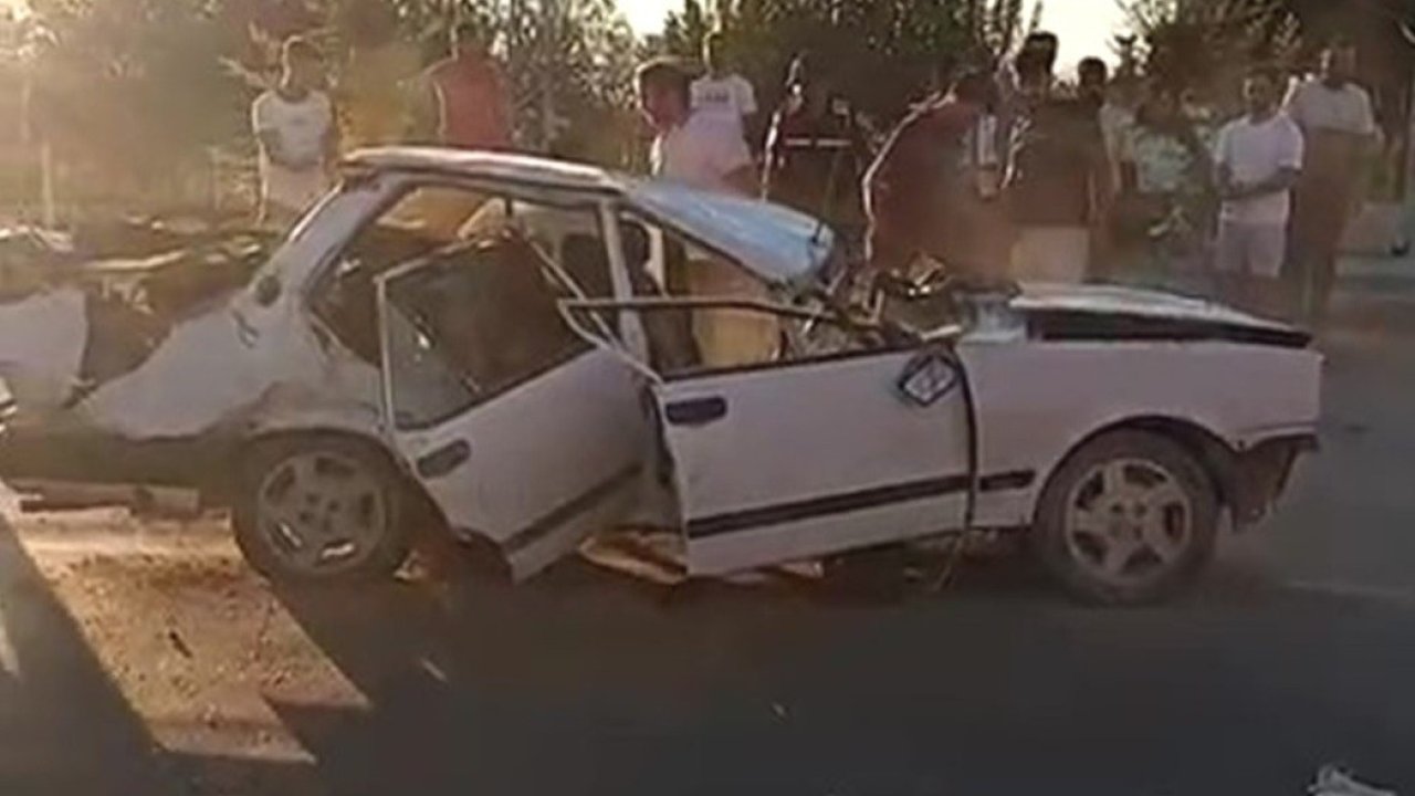 Tofaş hurdaya döndü: 2 yaralı