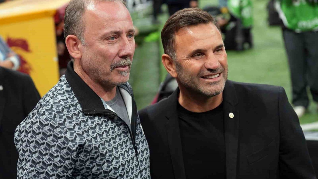 Trendyol Süper Lig: Galatasaray: 0 - Beşiktaş: 1 (Maç devam ediyor)