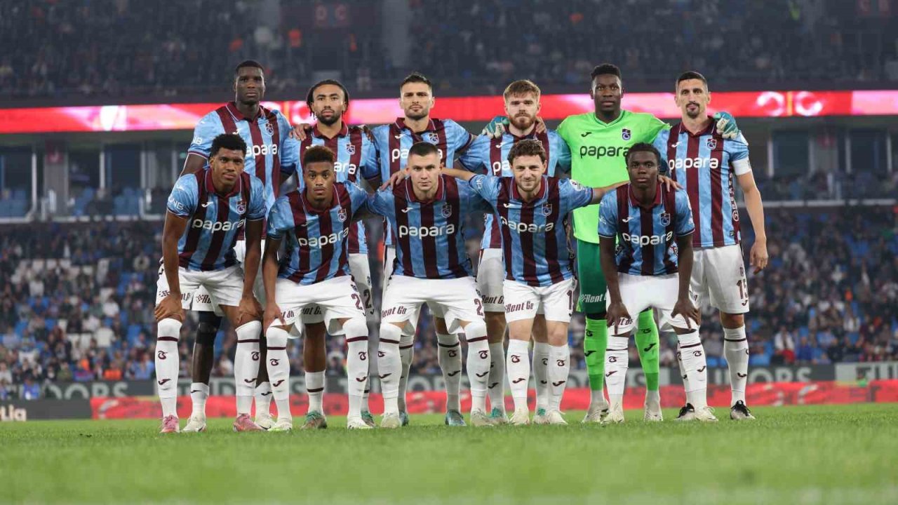 Trendyol Süper Lig: Trabzonspor: 1 - Kayserispor: 0 (İlk yarı)