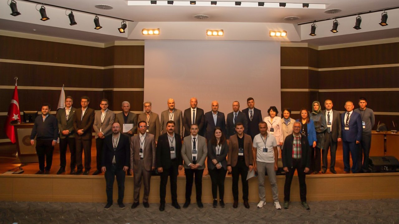 Uluslararası veteriner tıbbi bitkiler ve geleneksel tıp kongresinin 2.si Atatürk Üniversitesi ev sahipliğinde gerçekleşti