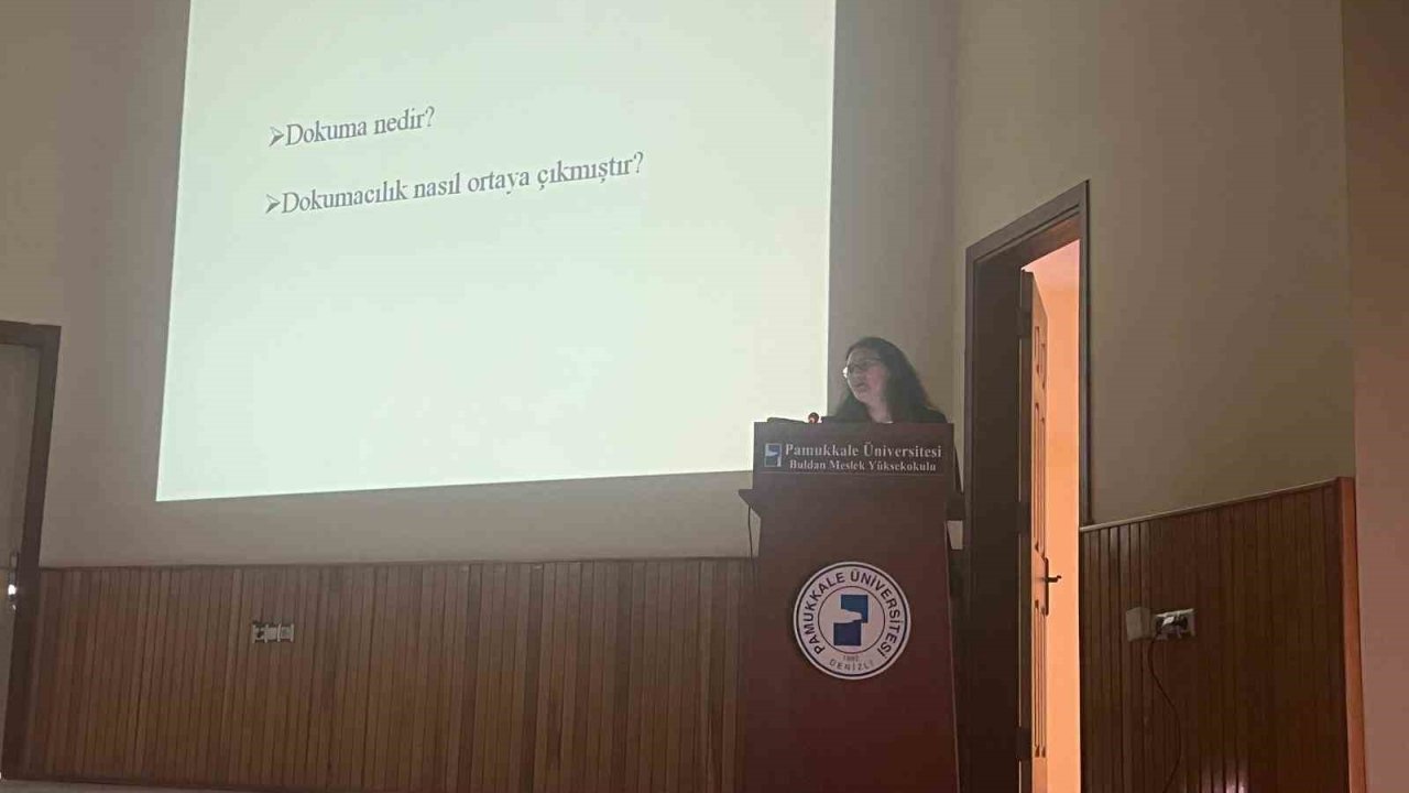 Üniversiteli gençlere dokuma kültürü anlatıldı