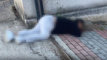 Yalova’da eşini sokak ortasında öldürdü