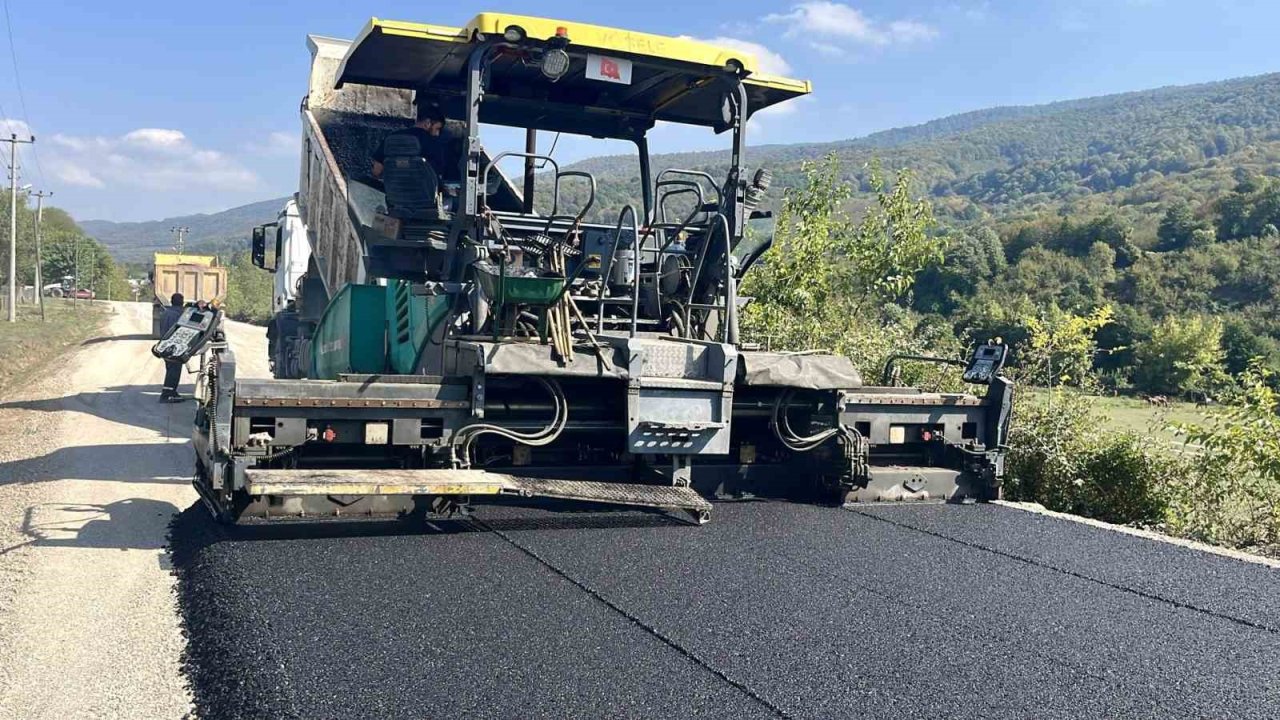Yeşilyayla köyü sıcak asfalta kavuştu