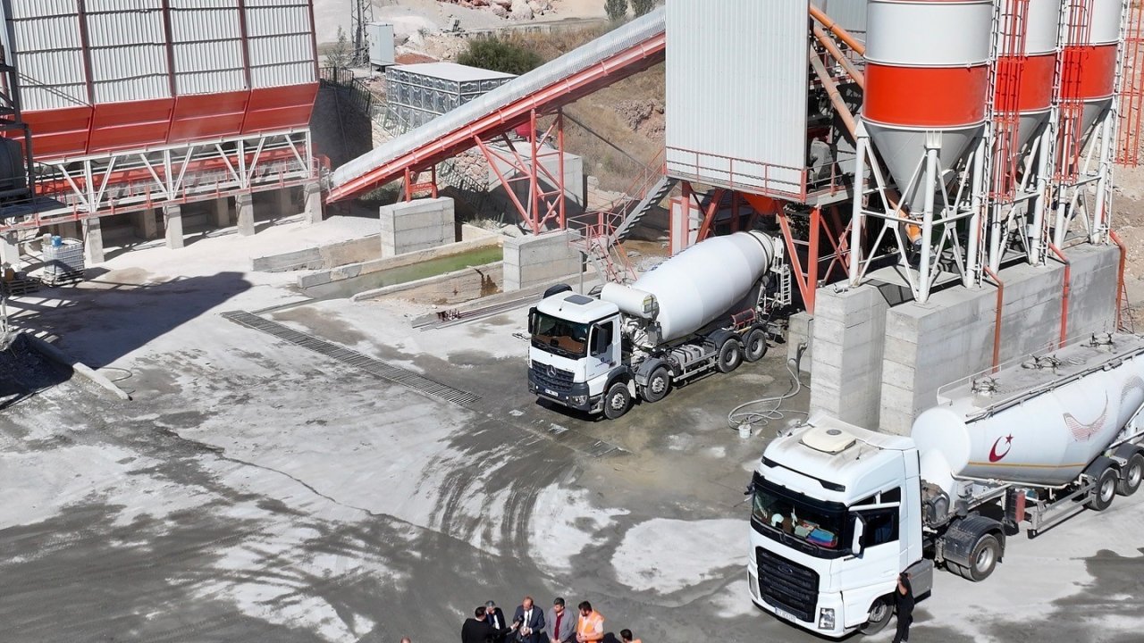 Yeşilyurt’ta beton üretim kapasitesi ikiye katlandı