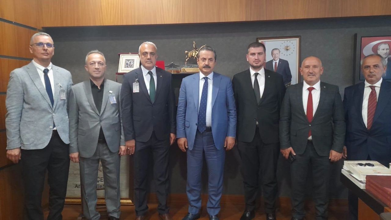 AK Parti Artvin İl Başkanlığı'ndan Milletvekili Çelik’e ziyaret