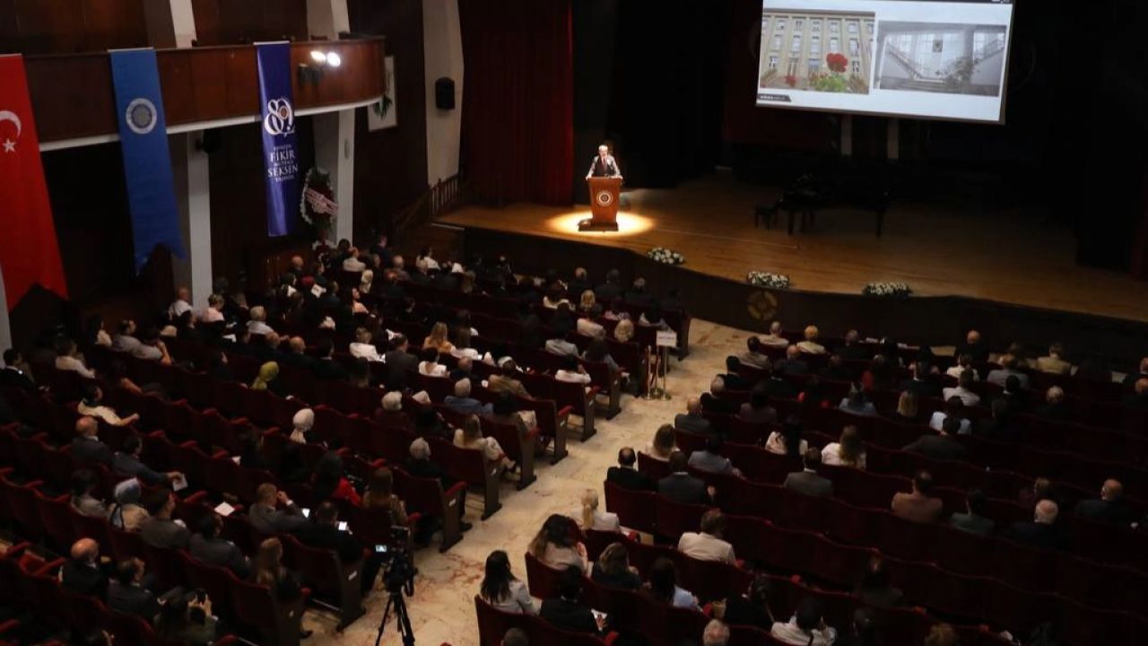 Ankara Üniversitesi 80 yaşında