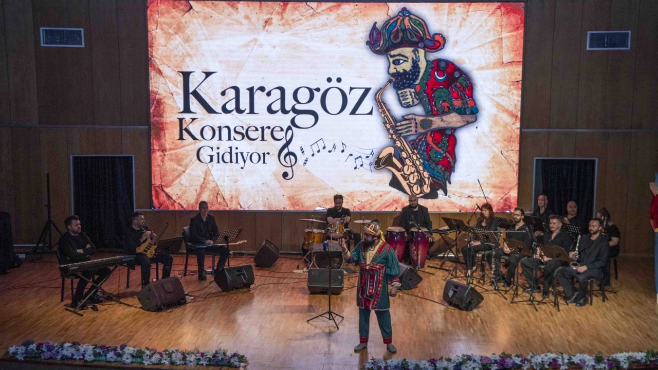 Ankara’da Karagöz Müzikali sezon finalini yaptı