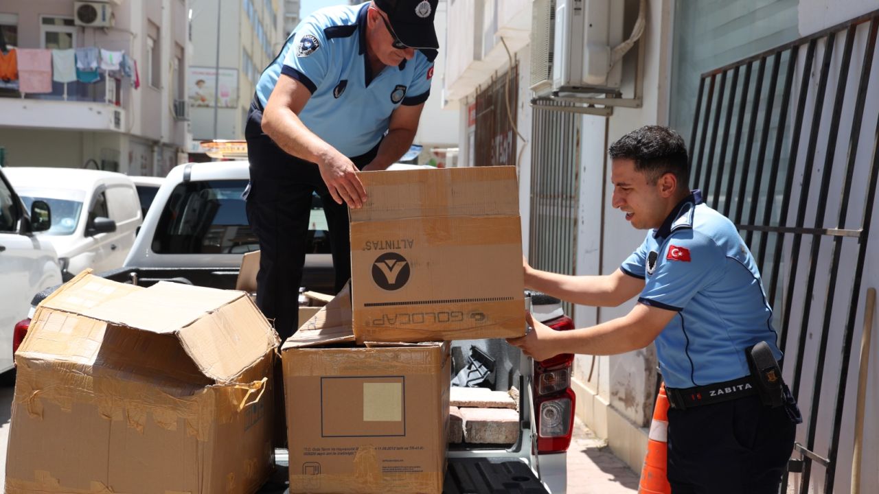 Antalya’da 4 bin 322 sahte parfüme el kondu