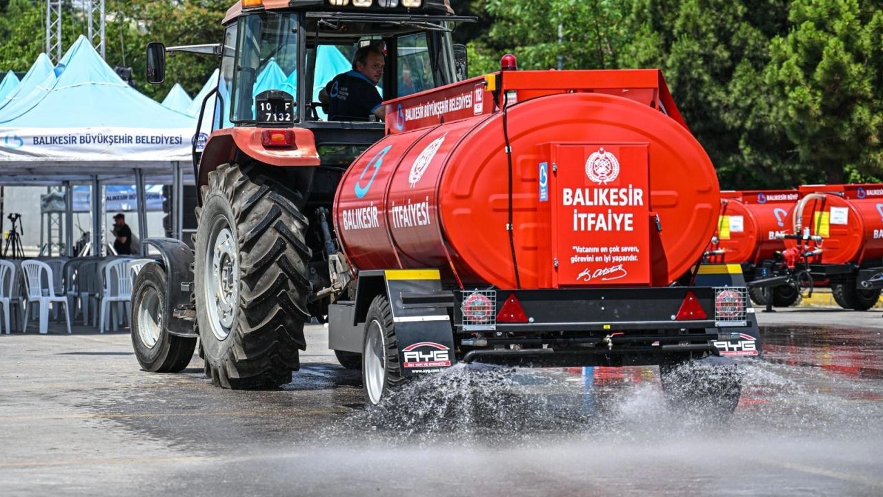 Balıkesir Büyükşehir'den kırsala yangın tankeri