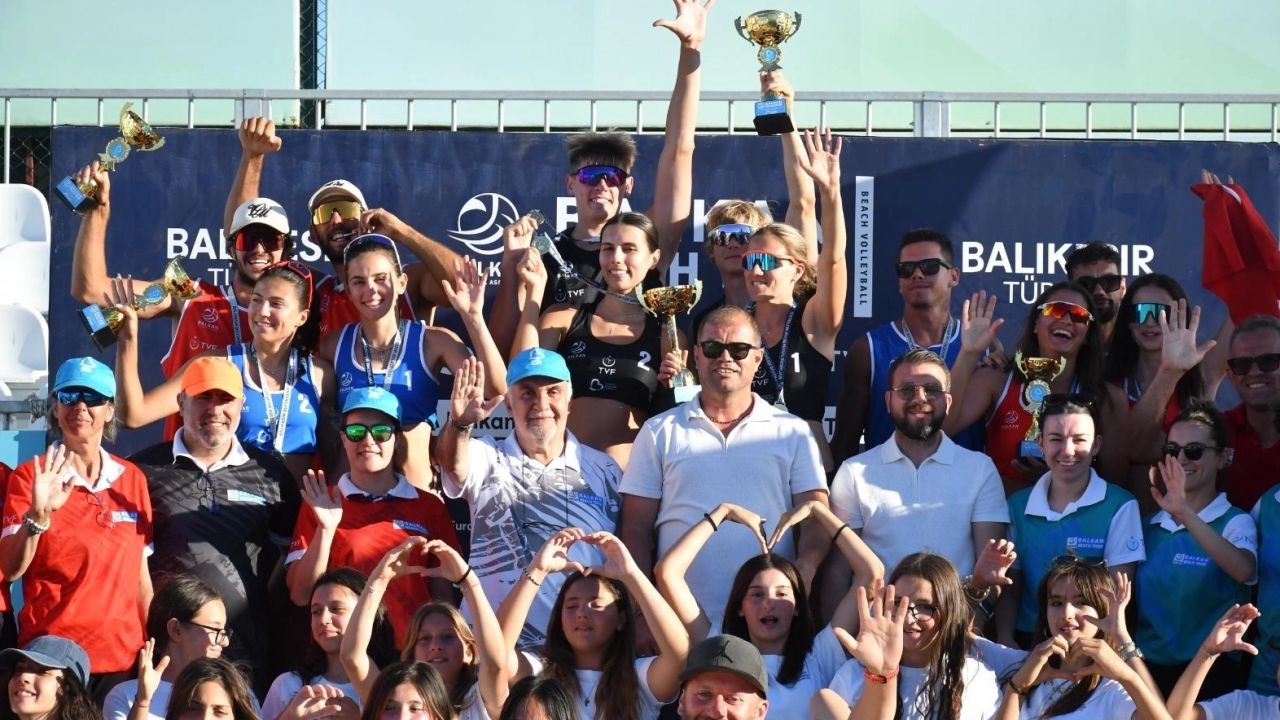 Balıkesir'de Plaj Voleybolu Balkan Şampiyonası sona erdi