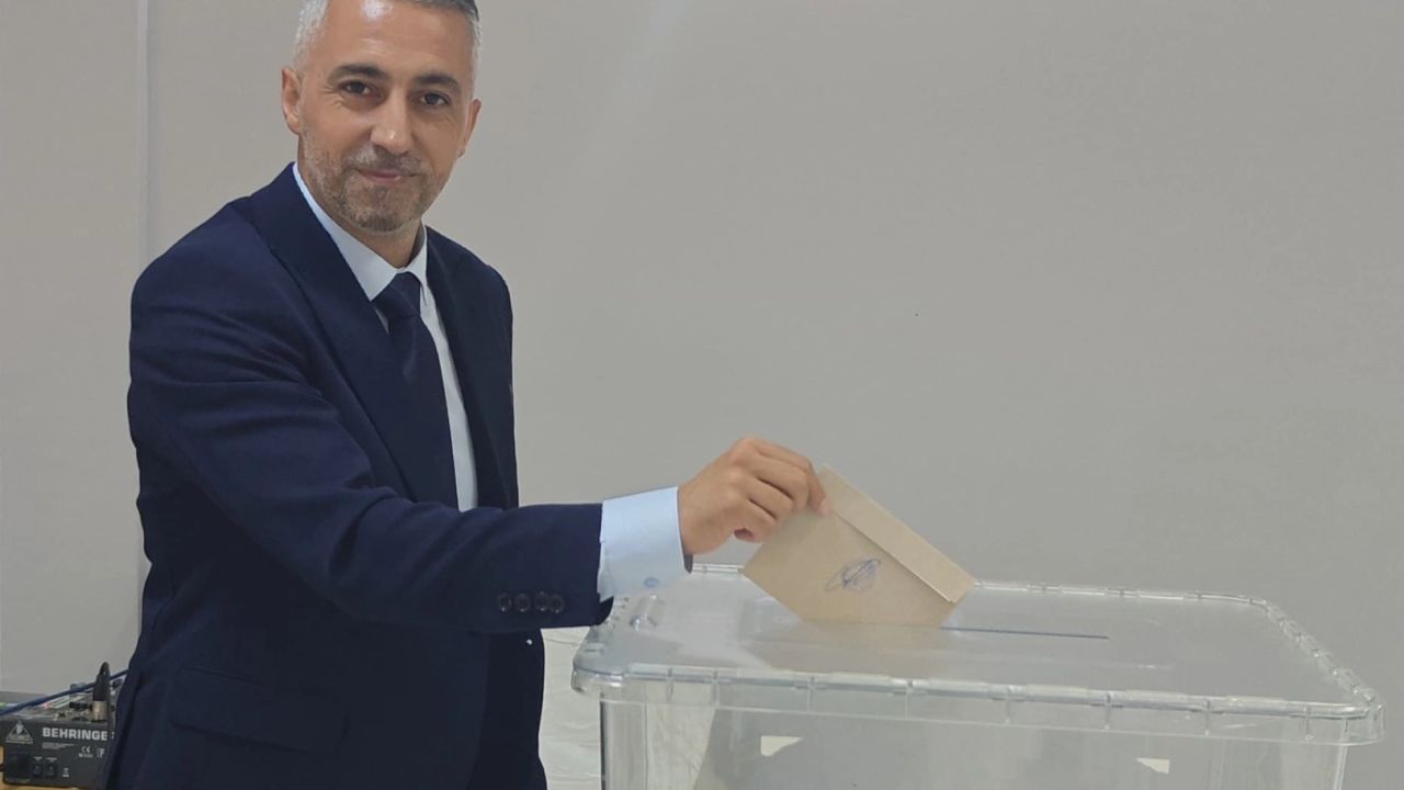 Bursa Gemlik'te Kent Konseyi Sedat Akkuş ile devam
