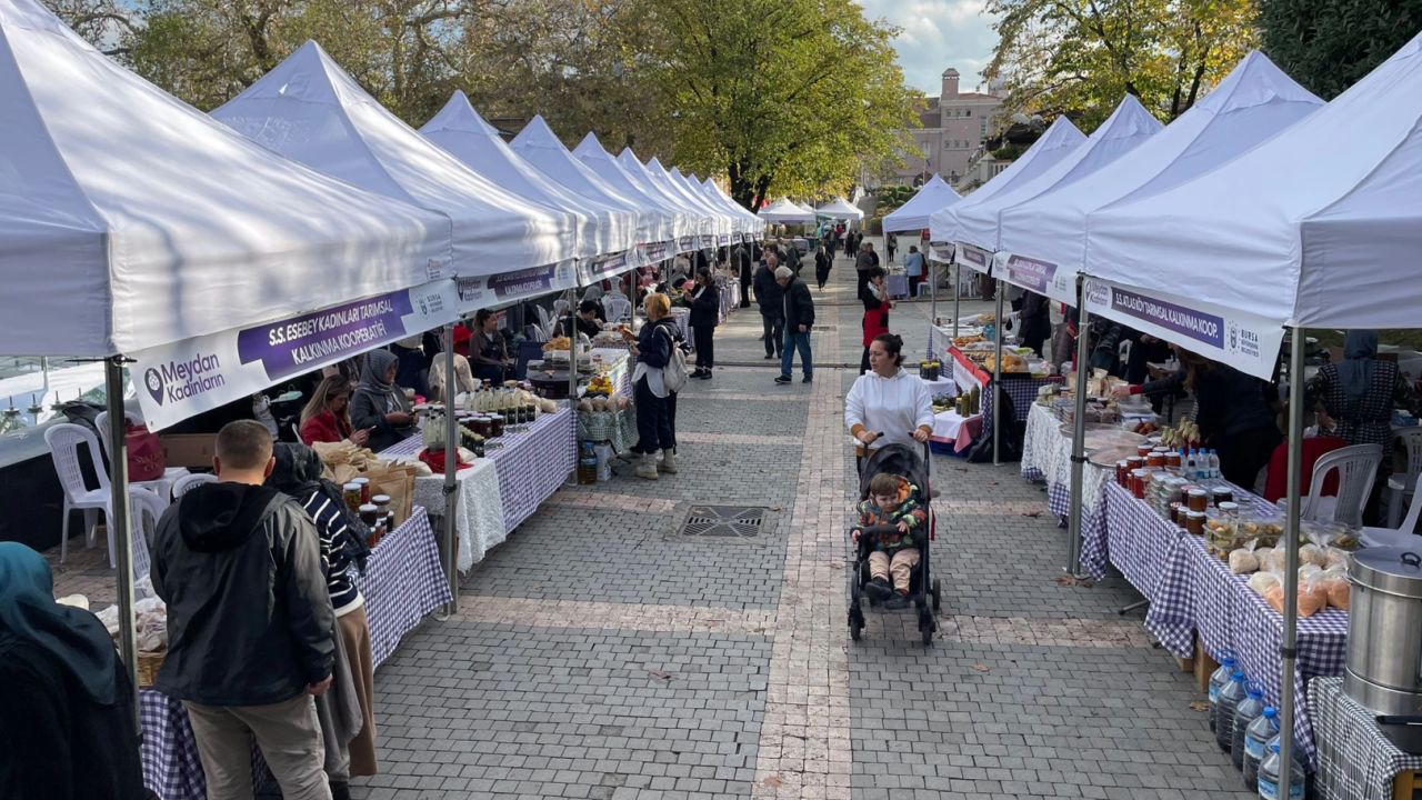 Bursa Heykel'de 'Meydan Kadınların'