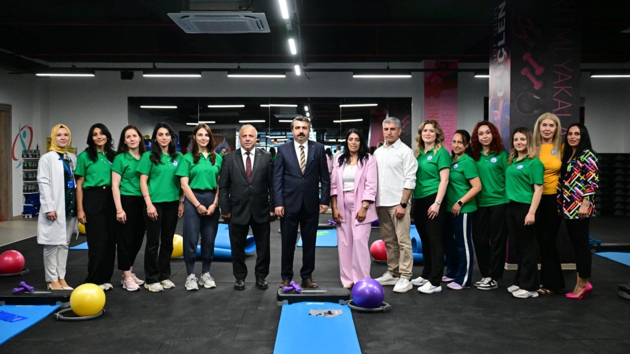 Bursa Yıldırım’da Bağlaraltı Kadın Spor Merkezi kapılarını açtı