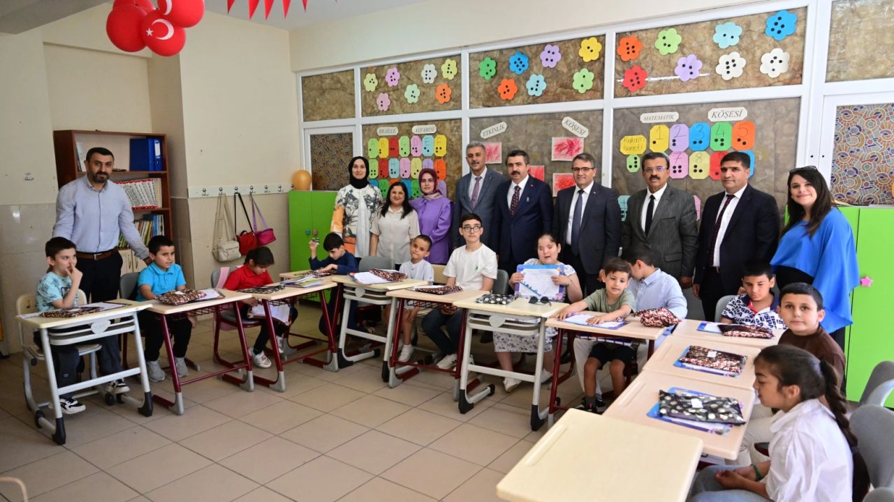 Bursa Yıldırım’da karne heyecanı