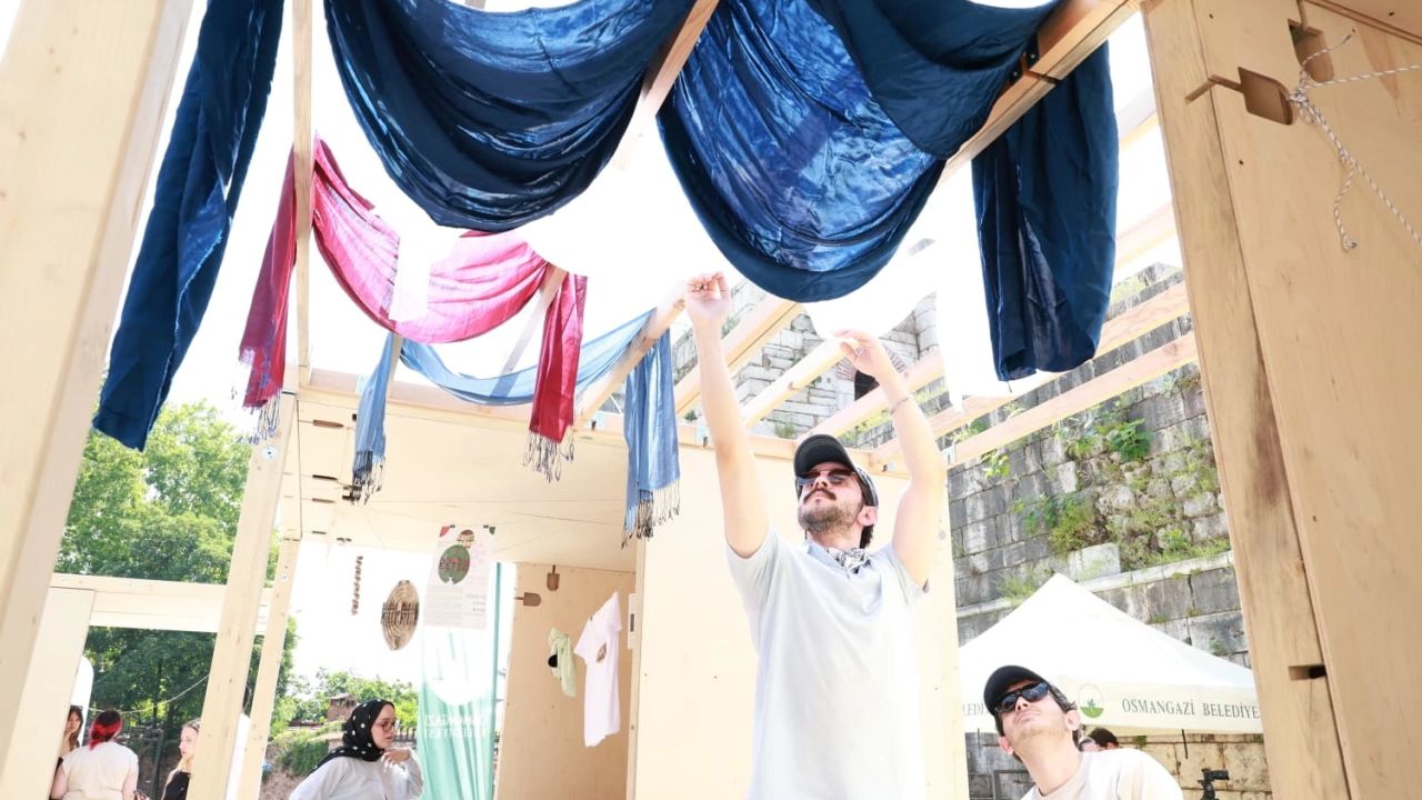 Bursa'da genç tasarımcılar Osmangazi’nin geleceğine ışık tuttu
