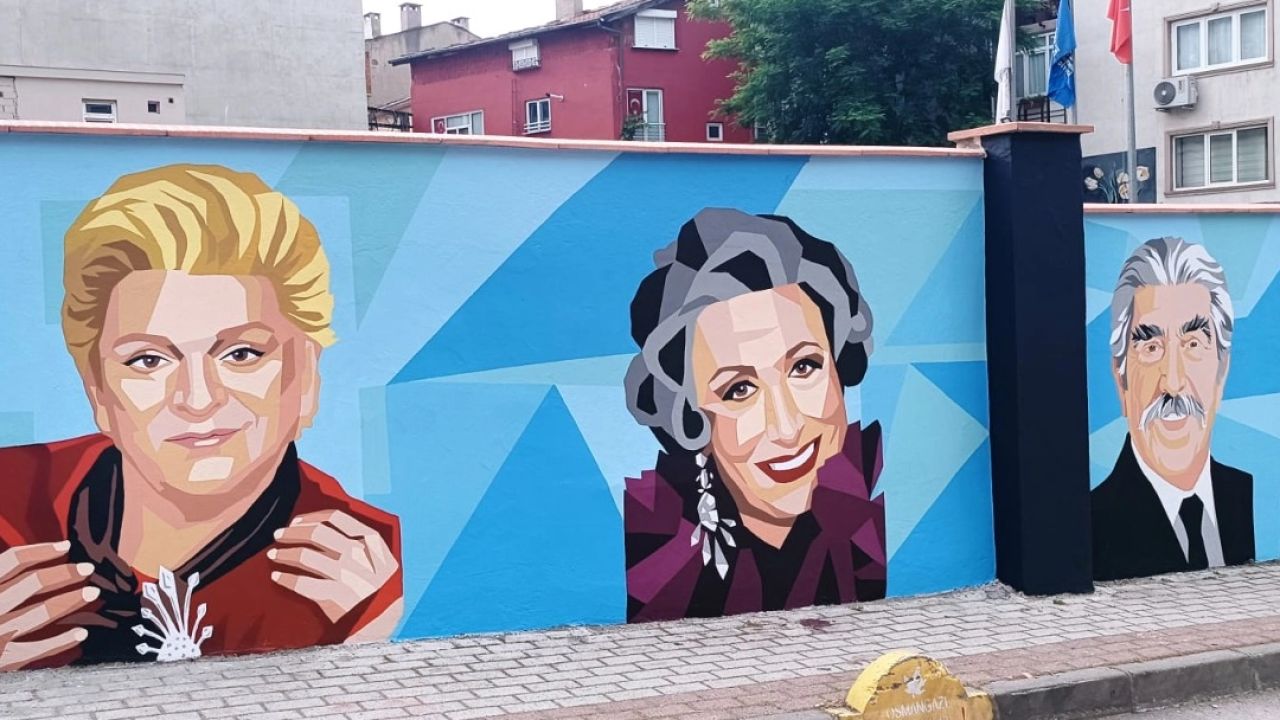 Bursa'nın duvarlarında sanatsal buluşma