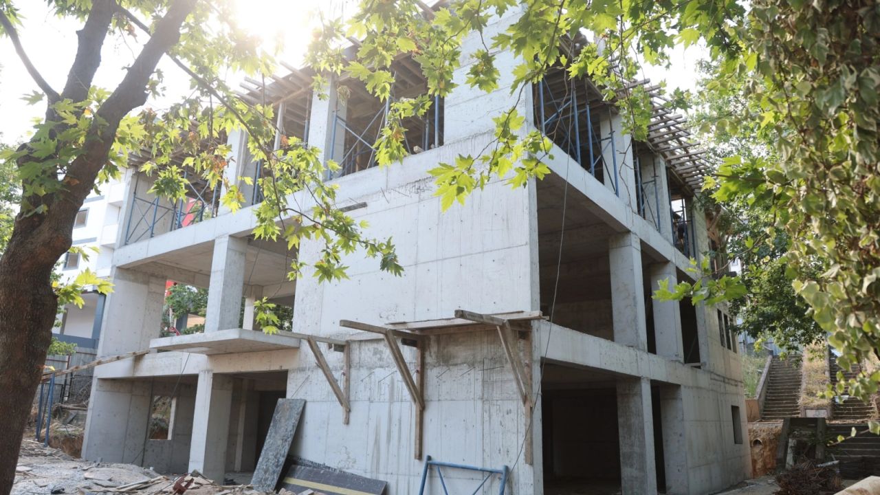 Çayırova Özgürlük'ün yeni bilgi evi şekilleniyor