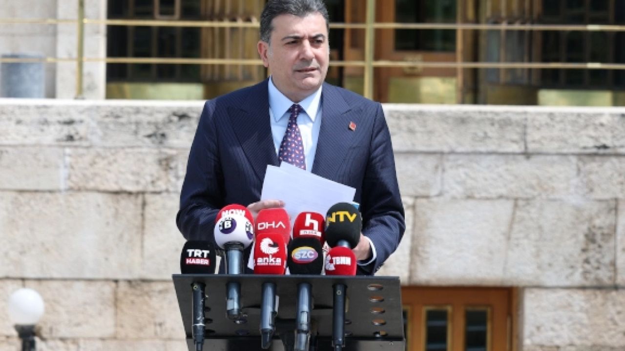 CHP’de yeni kriz! Zeynel Emre, PM’nin düştüğünü savundu