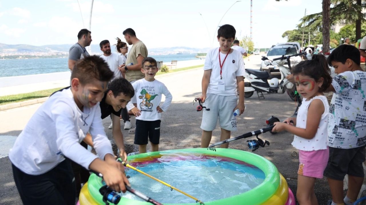 Deniz Festivali, Kocaeli Değirmendere’yi renklendirdi