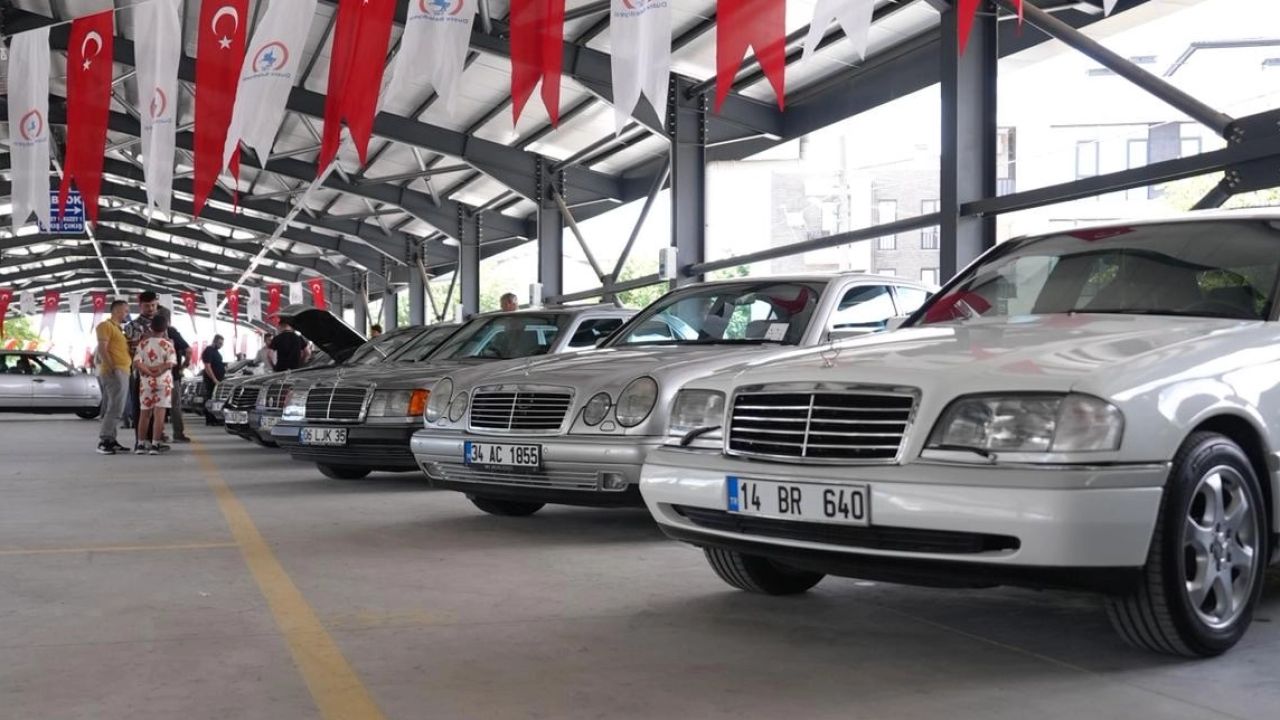Düzce'de Mercedes tutkunları buluştu