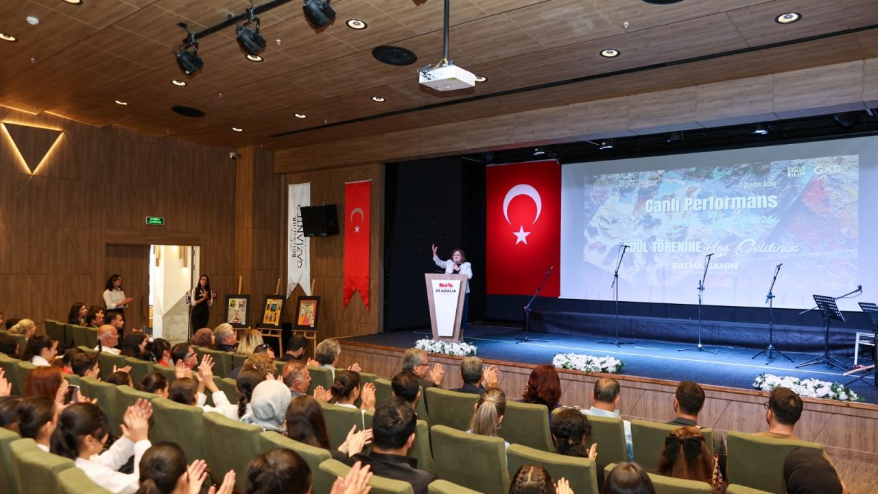 Gaziantep’te sanatla yükselen öğrenciler ödüllendirildi
