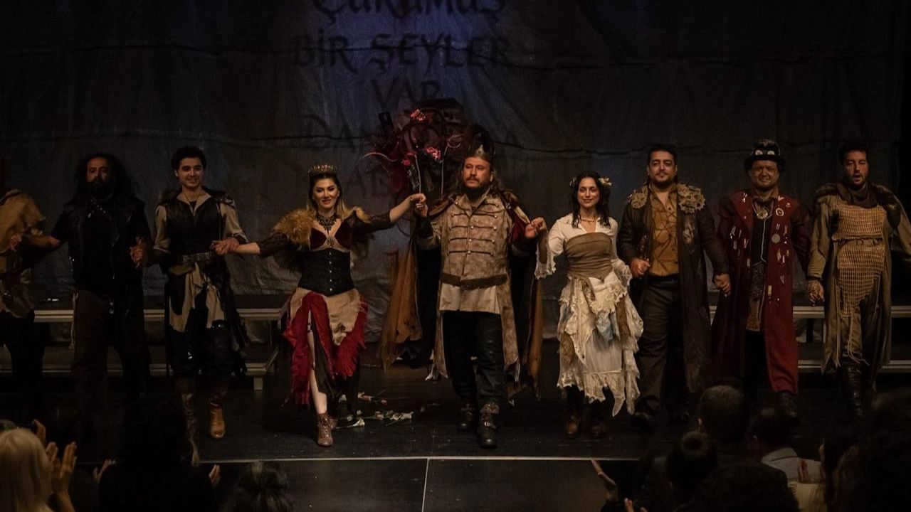 Hamlet, Avrupa’da büyük beğeni topladı